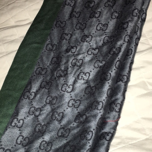 Gucci Scarf - Picture 1 of 3